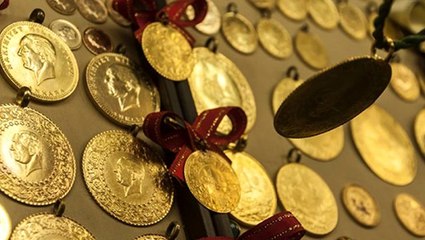Güne düşüşle başlayan gram altın 376 liradan işlem görüyor