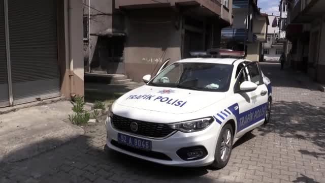 Koronavirüs nedeniyle göremediği atı Bulut a 40 gün sonra kavuştu