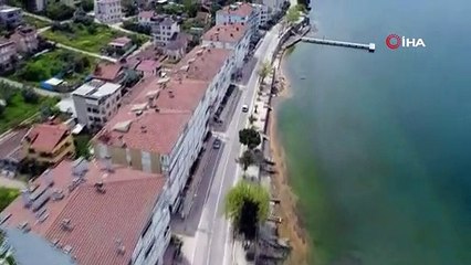 Şaşkına çeviren görüntü Bursa'dan... Denizin rengi değişti!