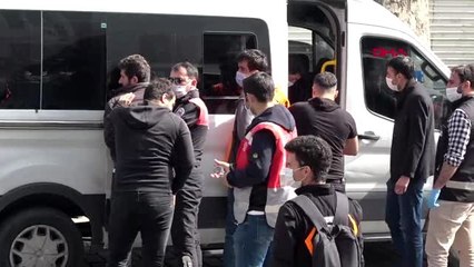 TAKSİM'E ÇIKMAK İSTEYEN GRUP GÖZALTINA ALINDI