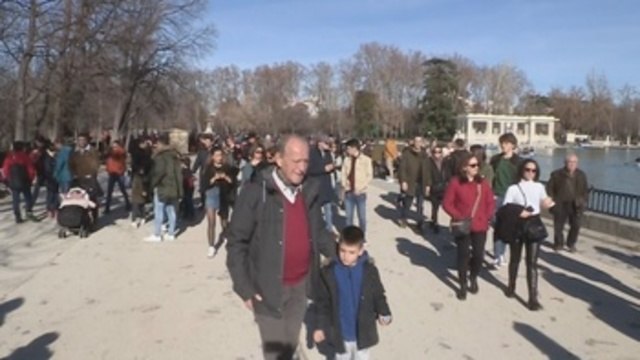 El Gobierno separa por franjas horarias las salidas de mayores y niños