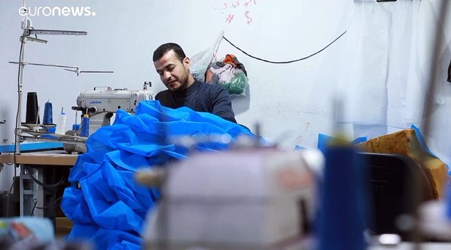 A Gaza, les ateliers textiles reprennent leur activité avec le coronavirus