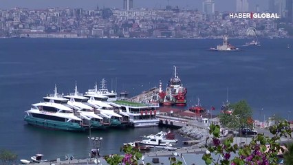 İstanbul ve Çanakkale'de gemilerin düdükleri gemi işçileri için çaldı