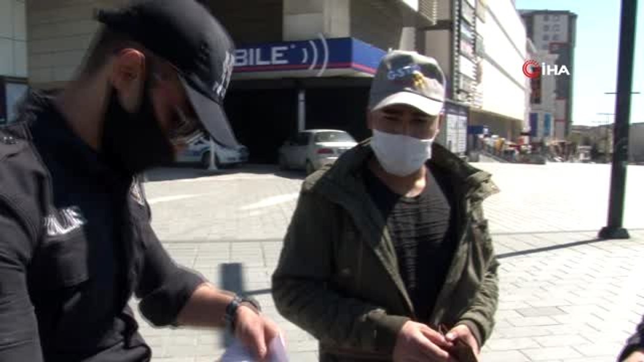 Esenyurt'ta polis ekiplerinin denetimleri devam ediyor