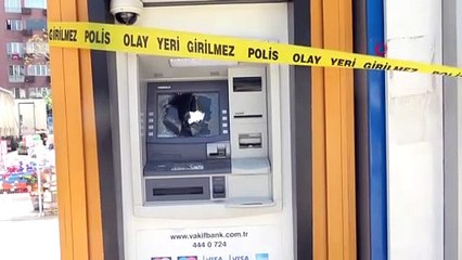 Babasına kızıp ATM'leri parçalayan kadın: 'Cinnet getirdim'