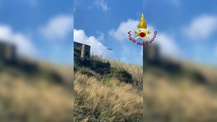 Sicilia - Incendio sull'isola di Vulcano: coinvolte due abitazioni (30.04.20)