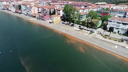 Marmara Denizi kızıla büründü