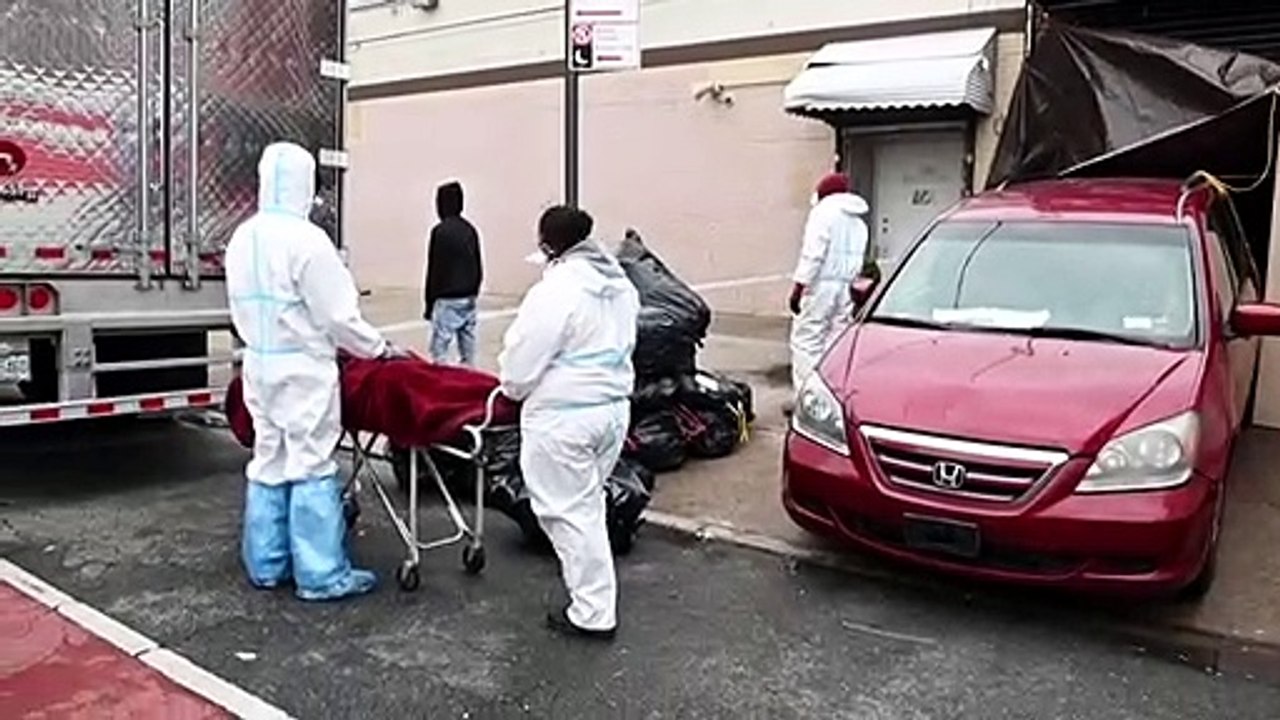 Verwesende Leichen in New Yorker Lkw – Bestatter völlig überlastet