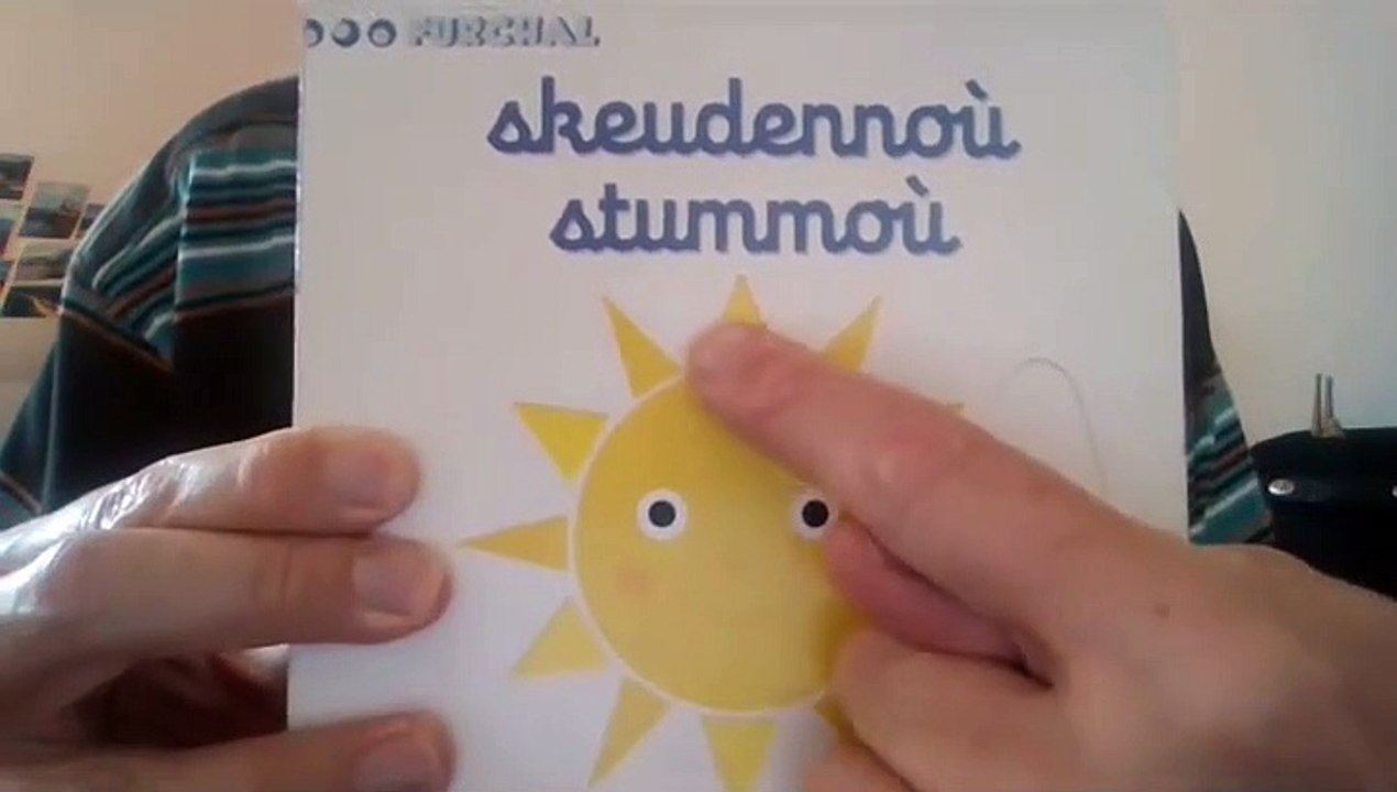 Albom Skeudennou stummoù