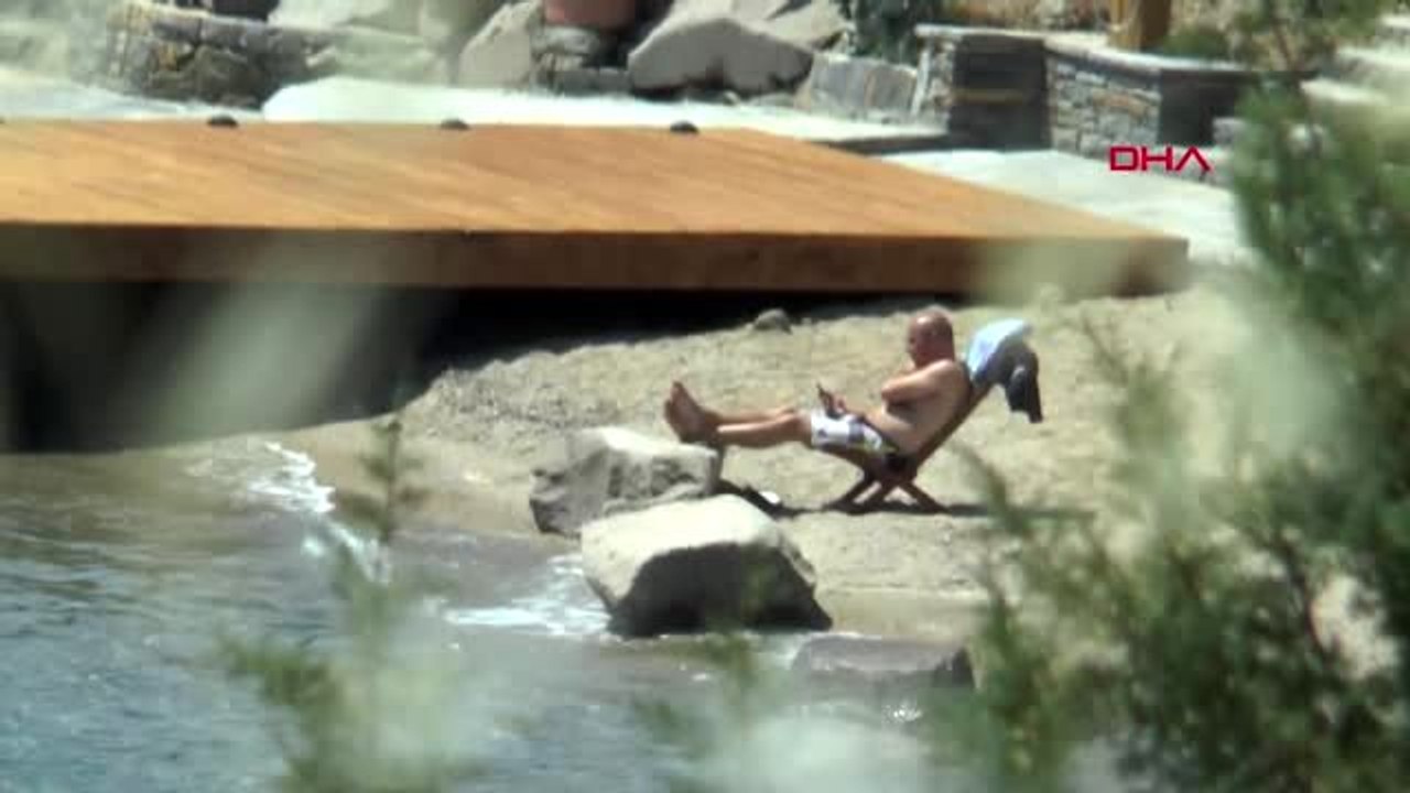 MUĞLA Yasağa aldırmadan denize girdiler