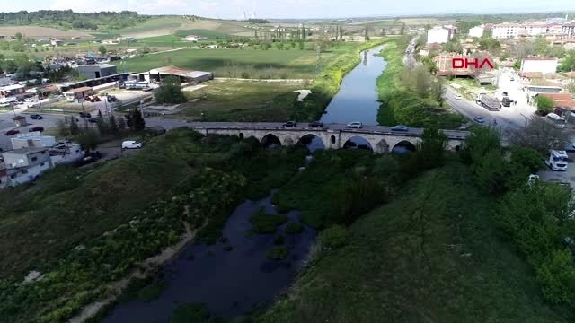 KIRKLARELİ Fabrikalar üretime ara verdi, kirli akan Lüleburgaz Deresi temizlendi