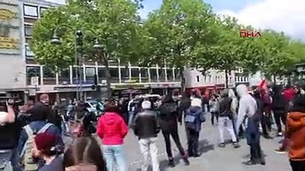 Almanya'daki 1 Mayıs kutlamalarına polis müdahalesi