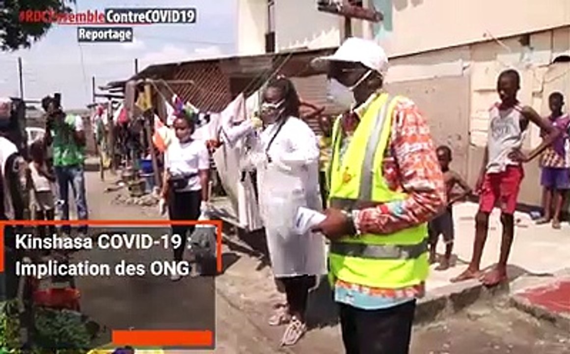 Depuis l'annonce des cas du COVID-19 en #RDC, les ONGs & mouvements citoyens sensibilisent les communautés au respect des gestes barrières. C'est le cas de Filimbi, Telema Muana Mampinga et l'ONG "Posons des actes" qui conscientisent les populations de Ki