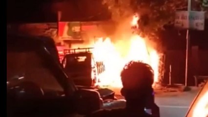 ऑटो पार्ट्स की दुकान में लगी आग, लाखों का सामान जलकर हुआ खाक