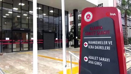 Alanya'da alacak tartışması kanlı bitti