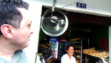 #RicoyCharladito Panadera Willy en Cali