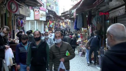 EMİNÖNÜ'NDE RAMAZAN ALIŞVERİŞİ YOĞUNLUĞU