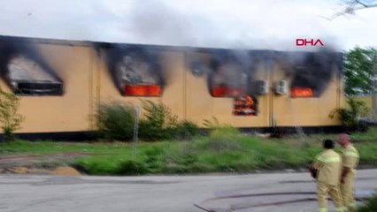 Edirne'de, yapı market deposunda yangın