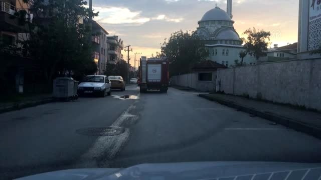 Sakarya'da çatı katında çıkan yangın söndürüldü