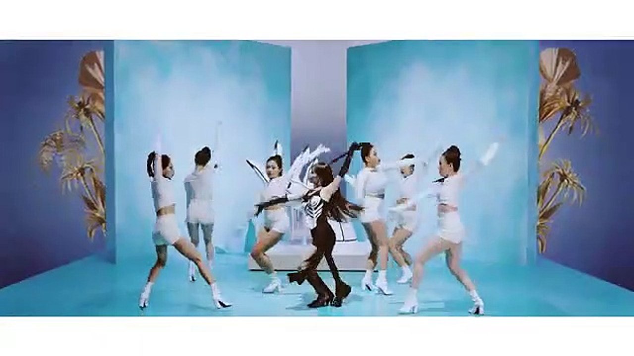 청하(CHUNG HA) - “Stay Tonight” MUSIC VIDEO