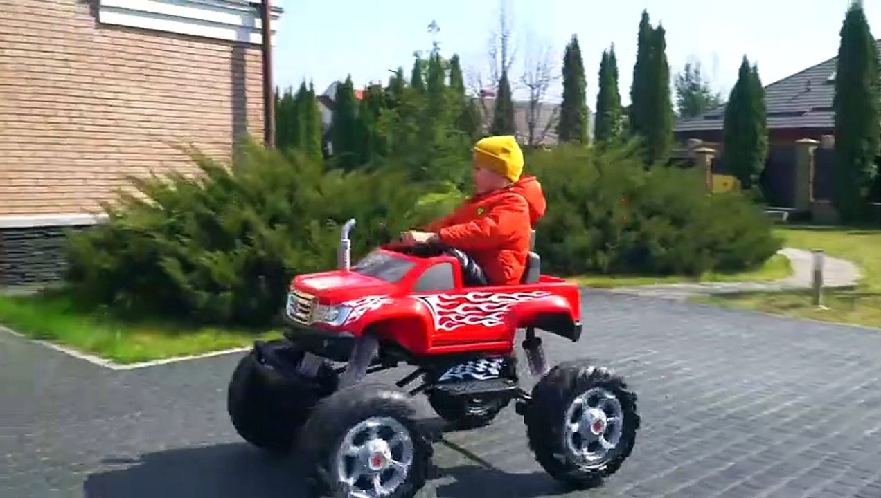 Artem and Mom - It is important to wash your hands - Germs