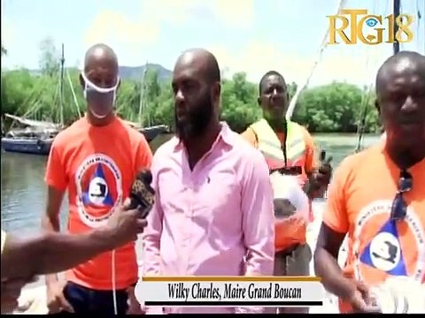 Gouvènman distribye kit alimantè ak mas nan lokalite Eaux Basses komin Grand-Boucan, depatman Nip.