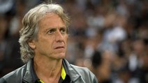 Portekizli teknik direktör Jorge Jesus, Fenerbahçe'nin 8 milyon euroluk teklifini reddetti