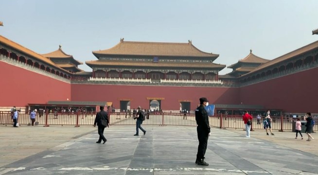 China re-opens Forbidden City
