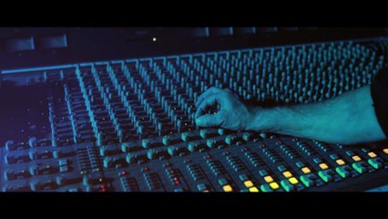 Γωγώ Ρωμαίου - Πάνω Στην Καρδιά Σου (Official Music Video)