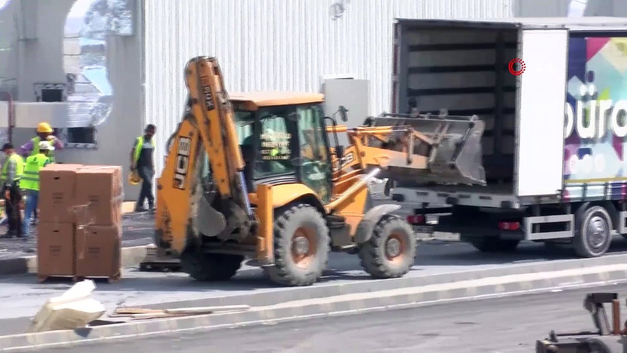 Yeşilköy hastanesine ilk ofis malzemeleri geldi