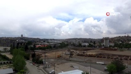 Namazını kılmaya hiç bir şey engel olamadı