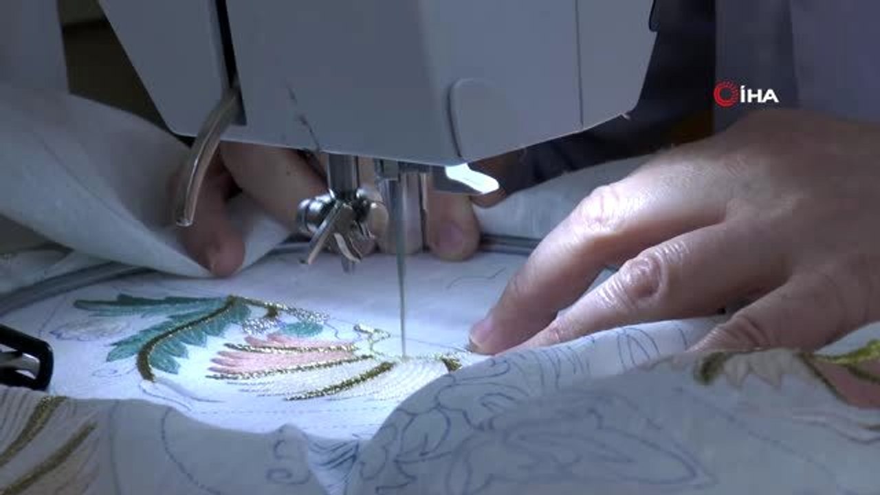 Osmanlı kaftan motiflerini örtülerde yaşatıyorlar