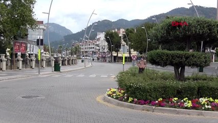 MUĞLA Marmarisliler sokağa çıkma yasağına uydu