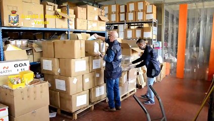 Busto Arsizio (VA) - Sequestrate 330'000 mascherine con marchio CE falso (02.05.20)
