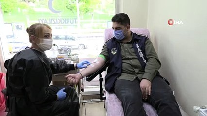 Büyükşehir Zabıta’dan Kızılay’a kan bağışı