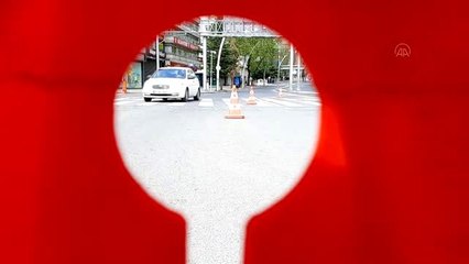 Sokağa çıkma kısıtlamasının ikinci gününde cadde ve sokaklardaki sessizlik