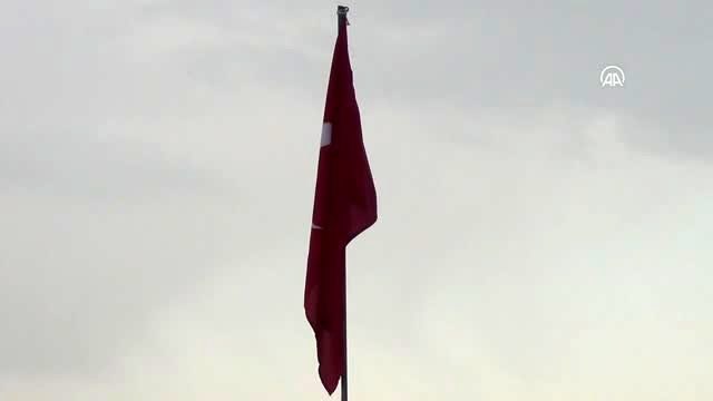 Elazığ'daki uzman çavuş babadan Gaziantep'teki kızına jandarma destekli doğum günü sürprizi