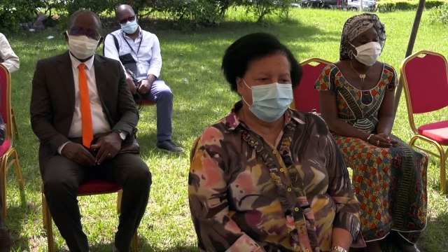 Coronavirus : L'Institut Pasteur de Côte d'Ivoire reçoit un chèque de 40 millions F CFA