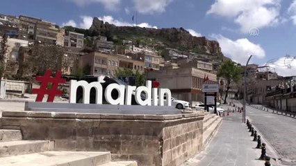 Kısıtlamanın ardından sokaklar ve tarihi mekanlar boş kaldı