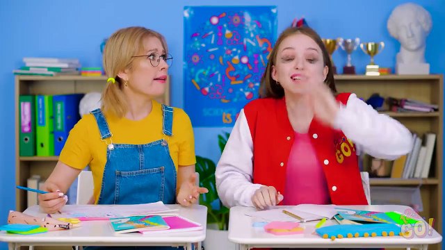 FUNNY THINGS ONLY GIRLS UNDERSTAND || Girls' Struggles And Problems