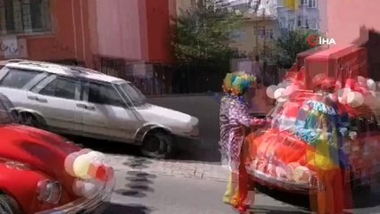 Vatandaş balkondan çaldı animasyon ekibi doyasıya oynadı