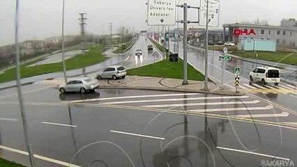 Sakarya'da kazalar kameralara yansıdı