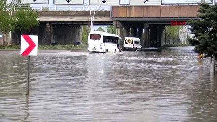 ANKARADA SAGANAK YAGIS ETKILI OLDU