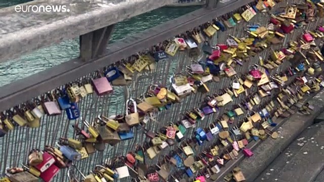 Francia, riapertura l'11 maggio con cautela: prorogato lo stato di emergenza