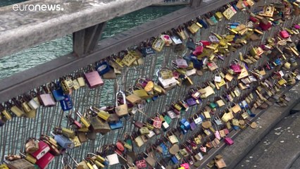 Франция продлит режим ЧС