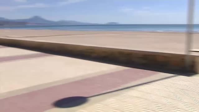 Alicante y Campello toman decisiones diferentes sobre su playa