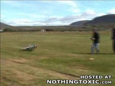 Presque decapité par un avion teleguidé