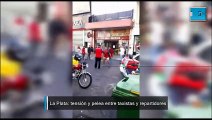 Trompadas y descontrol entre taxistas y repartidores en pleno centro de La Plata