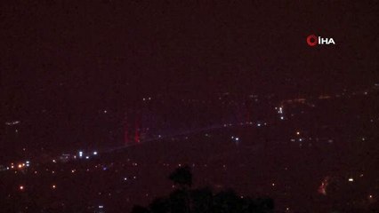 - İstanbul'da beklenen sağanak gece yarısı başladı