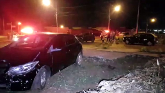 Três veículos se envolvem em acidente no Bairro Cascavel Velho